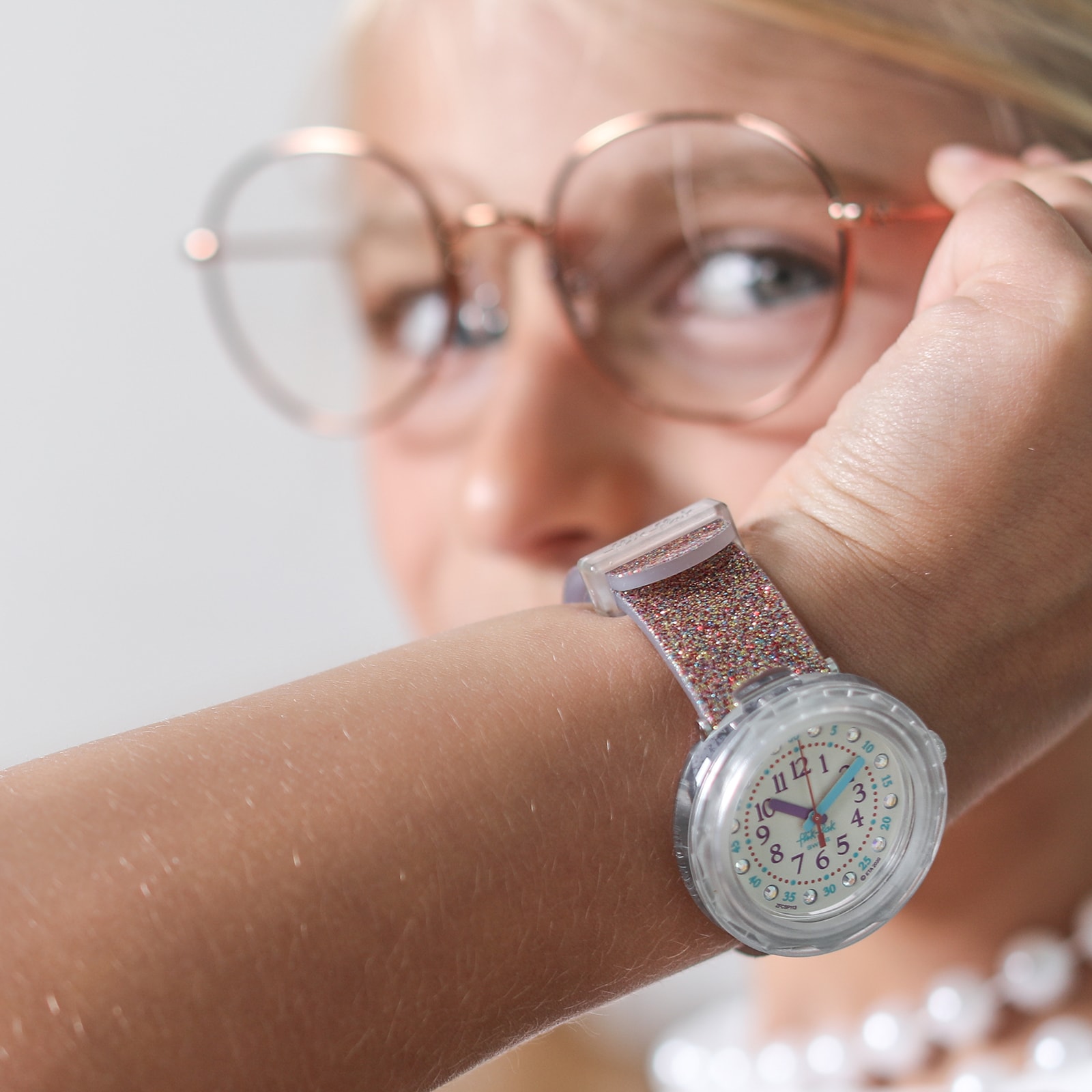 "CONFETTI PARTY" Gallery Image #1