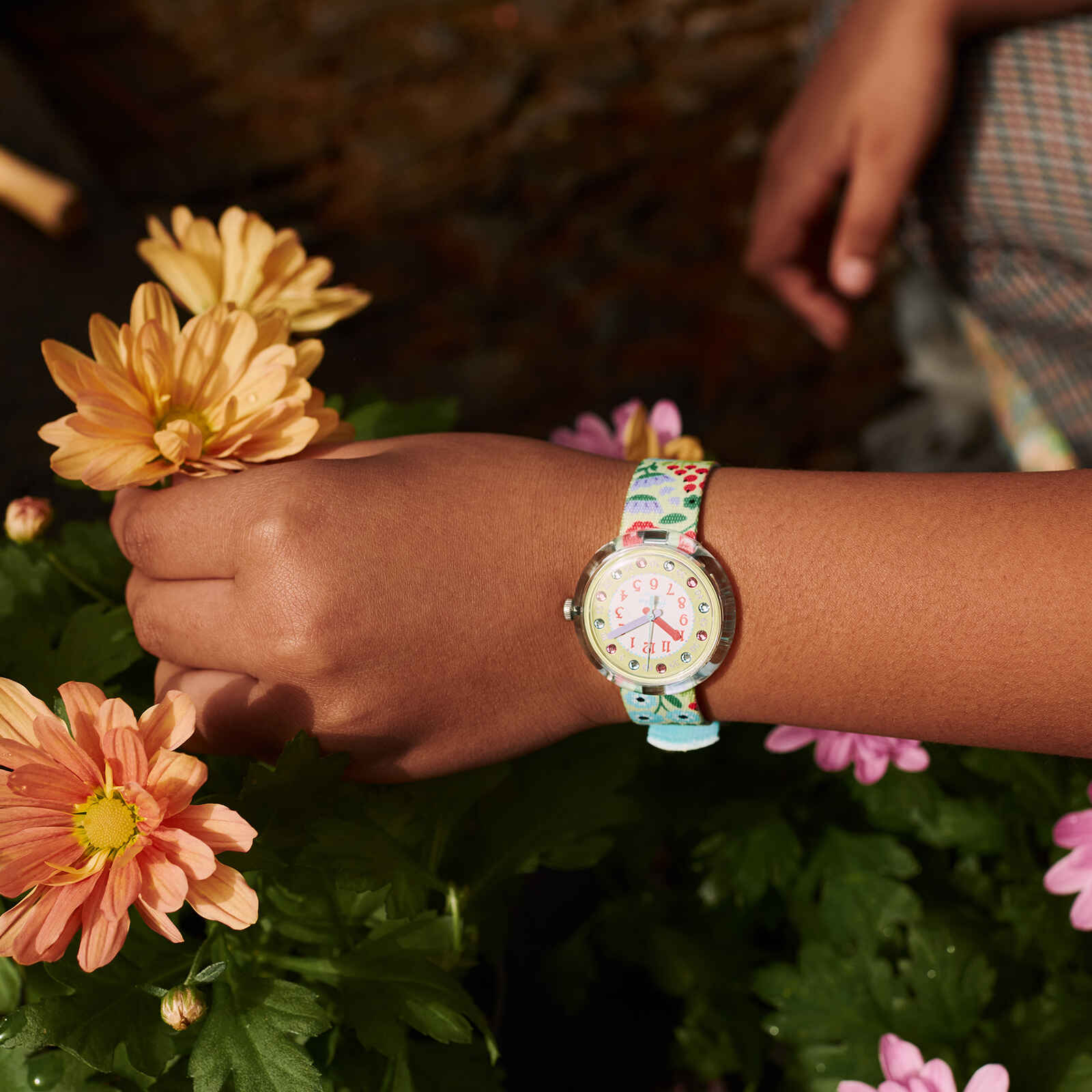 "FLOWER POWER" Gallery Image #1